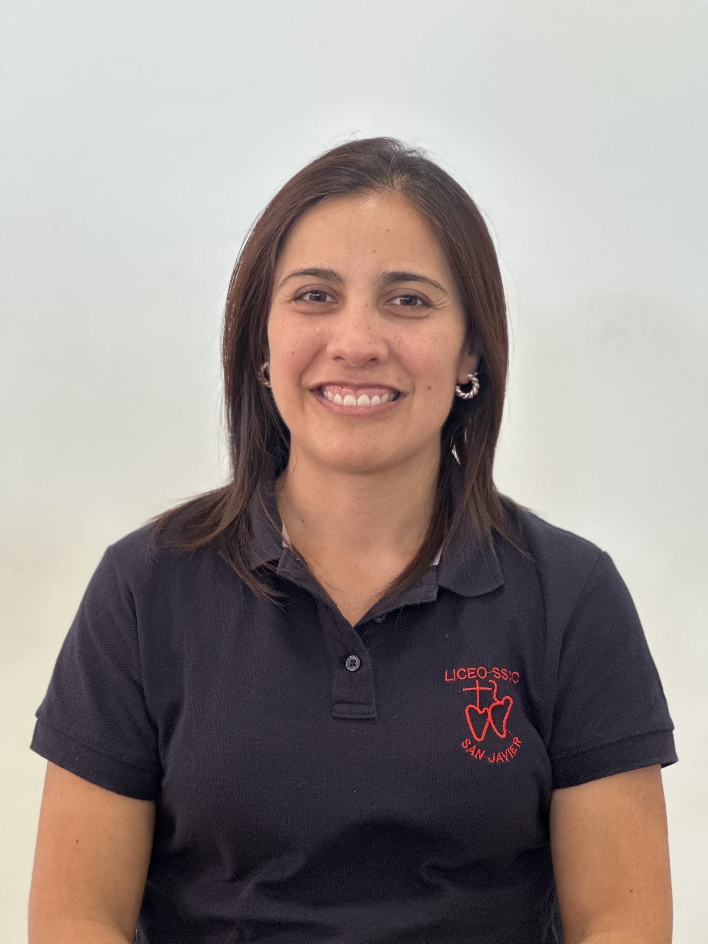 2. CARMEN RITA SAAVEDRA TORRRES. -ASISTENTE DE SALA 1° B